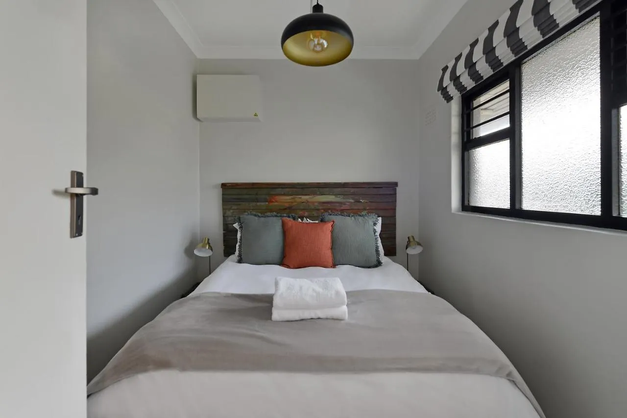 Charming 2-Bedroom Central Green Point Stadium Cape Town