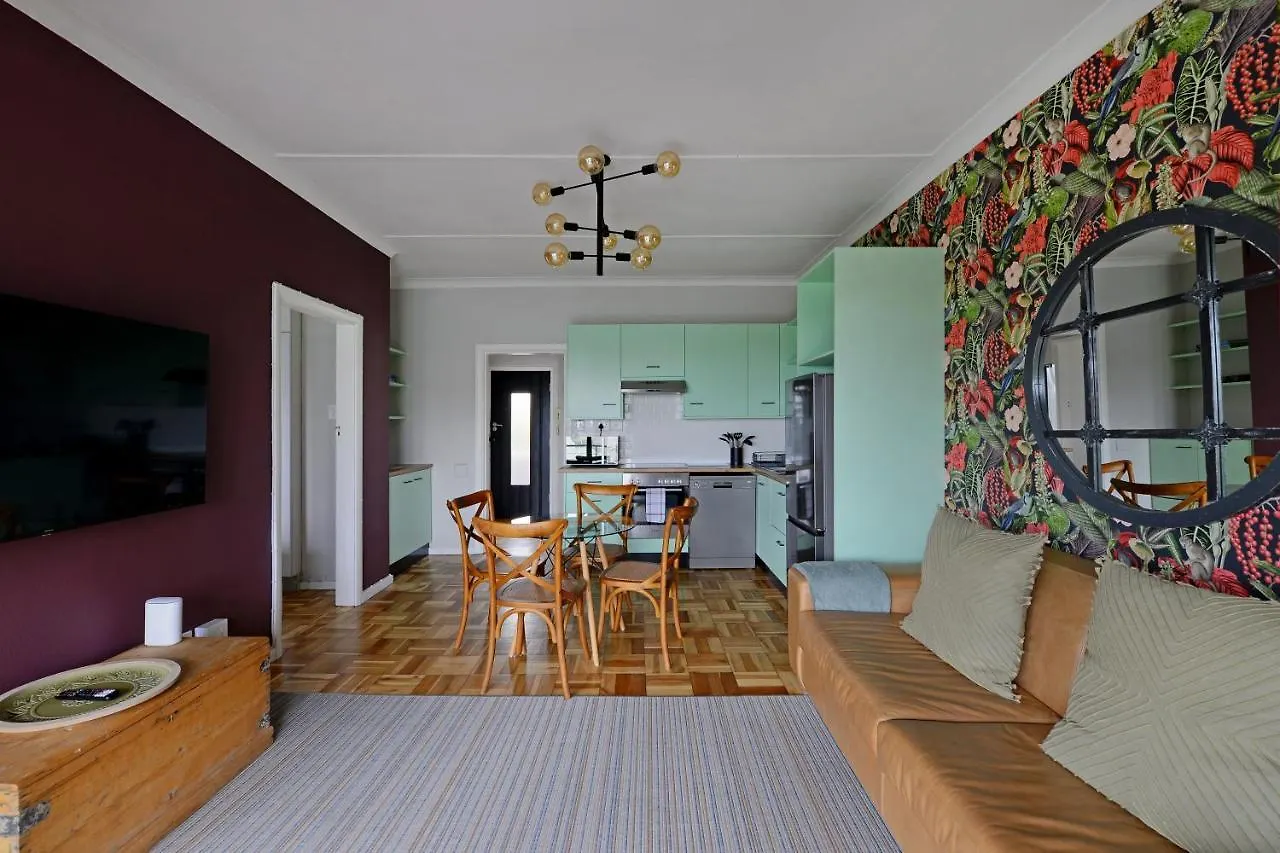 Charming 2-Bedroom Central Green Point Stadium Cape Town South Africa
