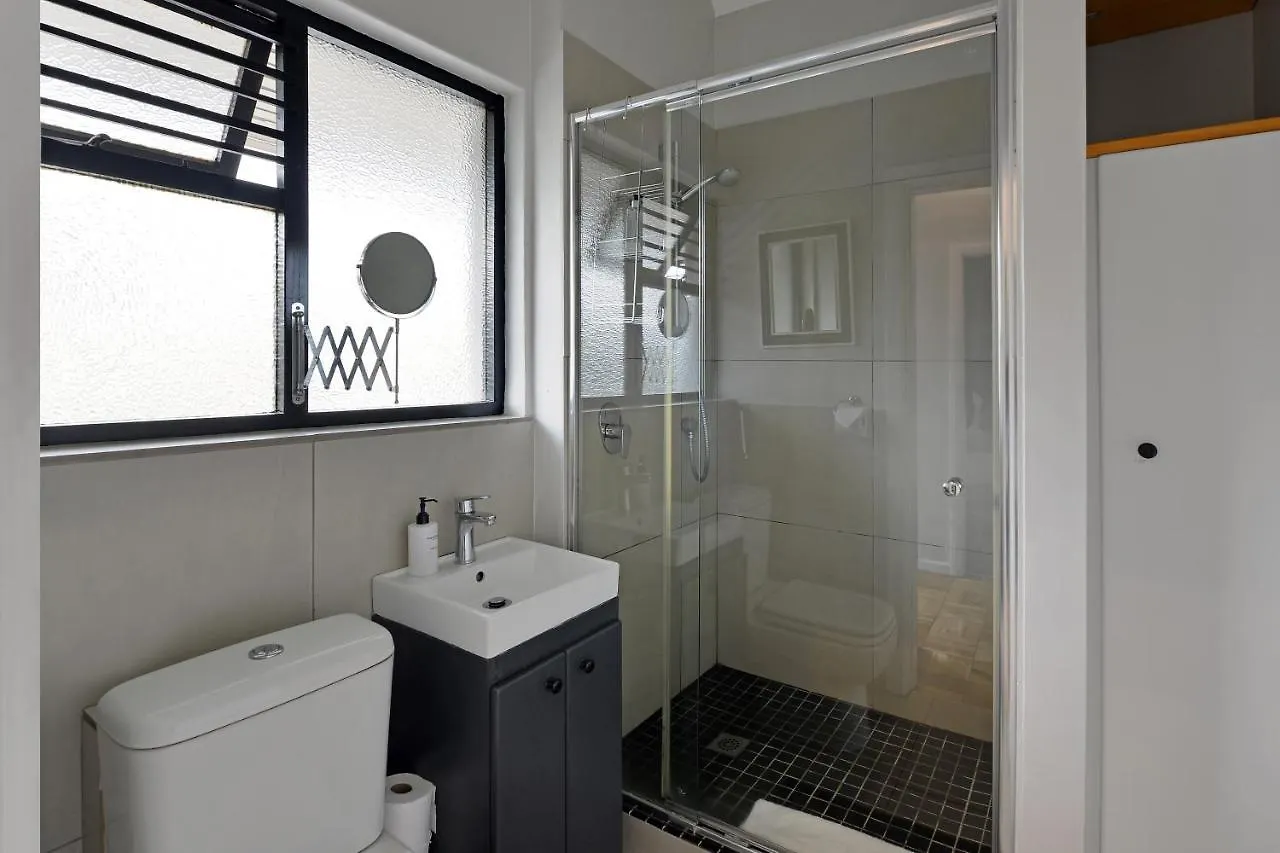 Charming 2-Bedroom Central Green Point Stadium Cape Town 0*,  South Africa